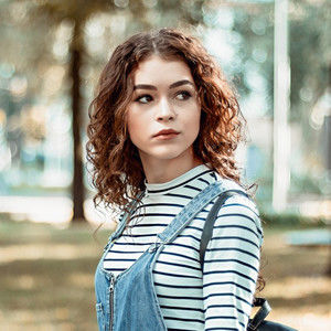 Meet your Posher, Isla